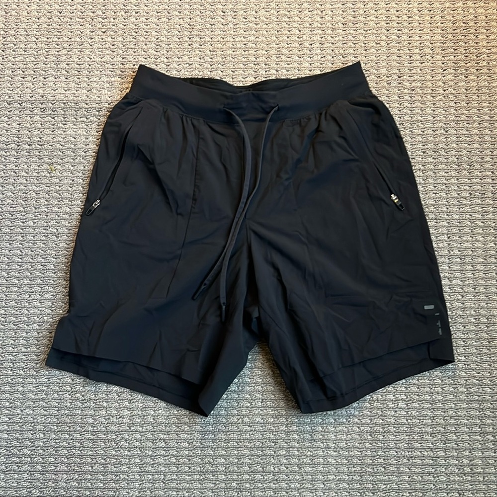 Men’s Lululemon License to Train Black 7” Athletic Shorts - Picture 3 of 15